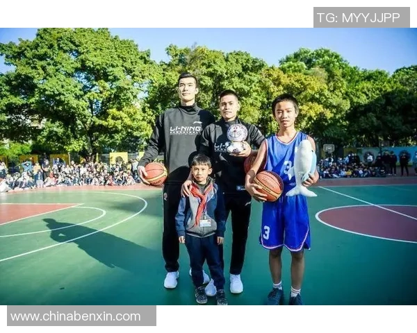 模仿足球明星打篮球的趣味挑战与技巧分享 模仿足球明星打篮球的趣味挑战与技巧分享